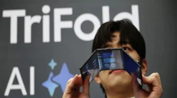 ابتكار ثلاثي الطيات.. هاتف جديد يدخل السوق بسعر مرتفع 2025